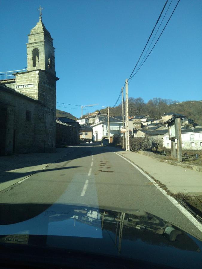 فيلا Casa Rural Las Nieves San Ciprián المظهر الخارجي الصورة