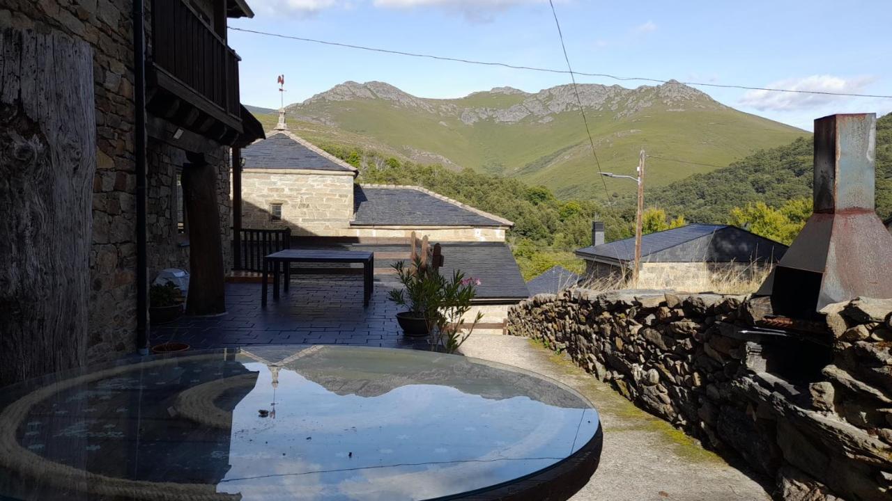 فيلا Casa Rural Las Nieves San Ciprián المظهر الخارجي الصورة